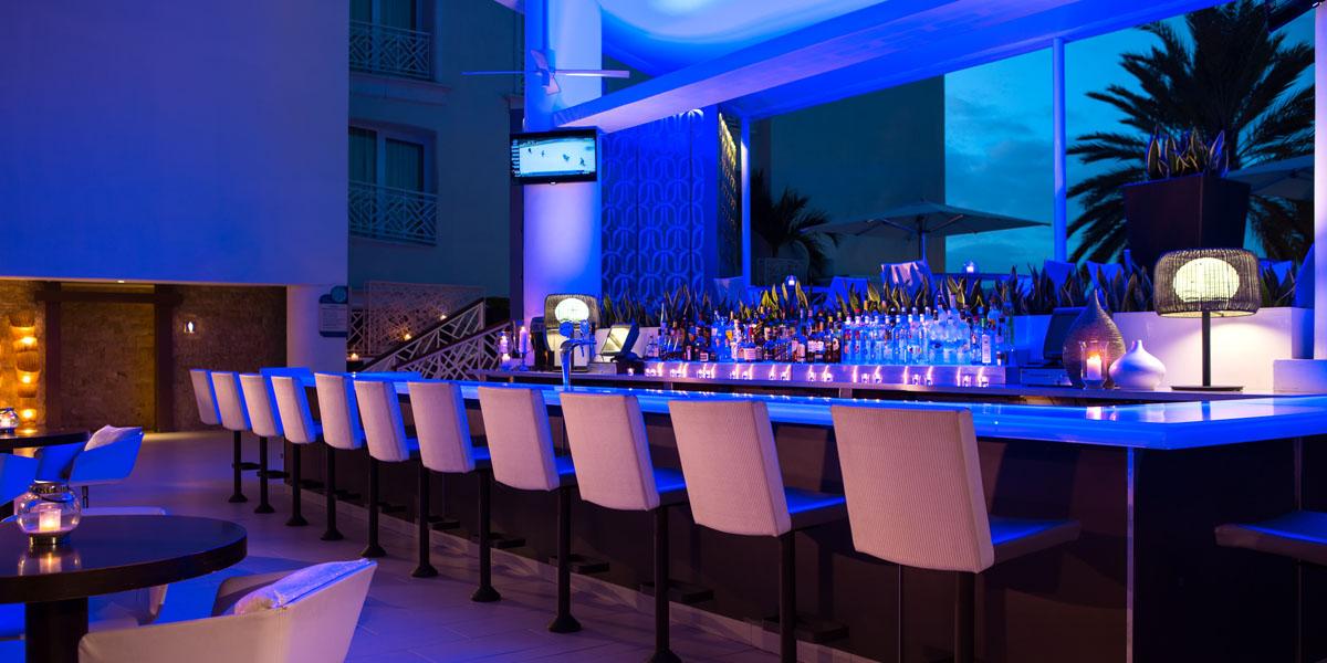 renaissance aruba resort and casino restaurants