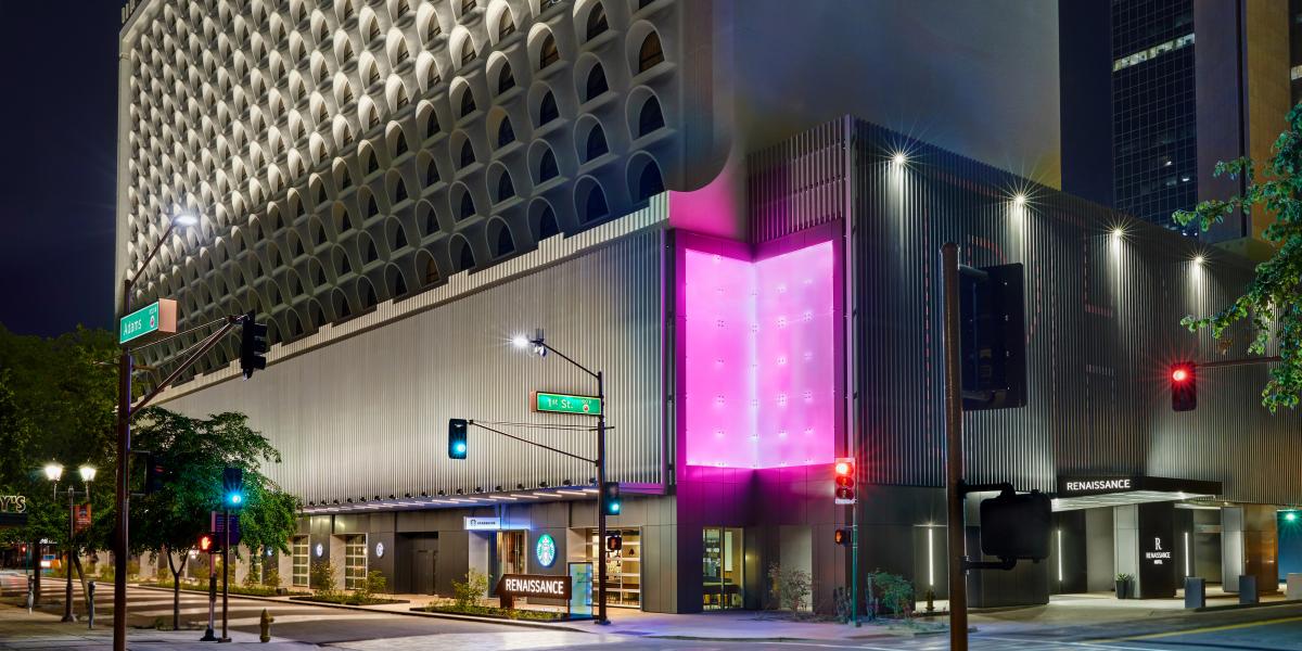 Renaissance Phoenix Downtown Hotel Discover Renaissance Hotels   Rh Phxbd 3 2017 Exteriornight V2 Crop 